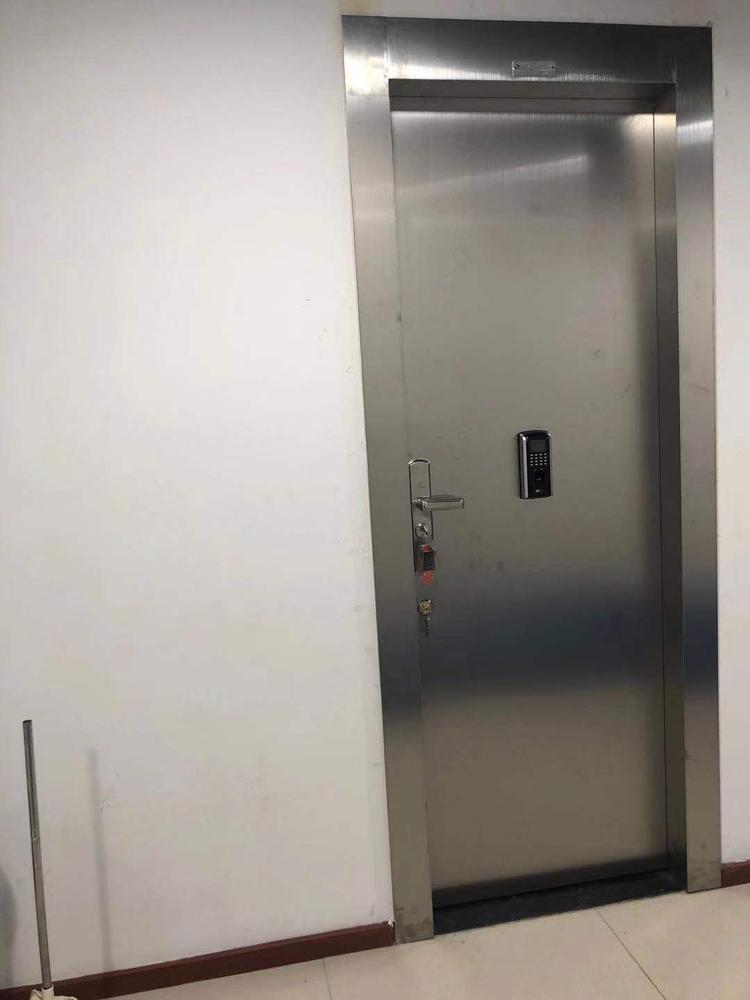 乙級防盜安全門保證了更加穩(wěn)定的防破壞開啟時間